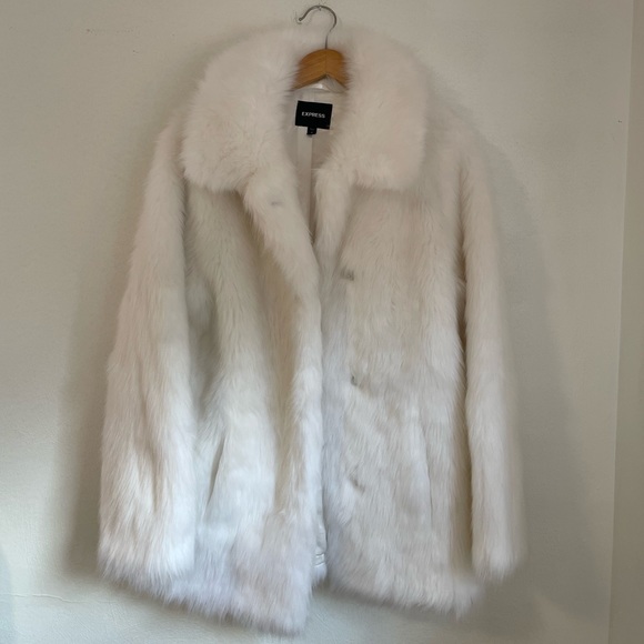Express Faux Fur Coat - NEVER WORN - NWOT - Picture 2 of 6